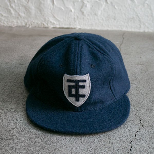 <img class='new_mark_img1' src='https://img.shop-pro.jp/img/new/icons20.gif' style='border:none;display:inline;margin:0px;padding:0px;width:auto;' />TRADITION CREEK<br /> EBBETS WOOLSHIELD CAP